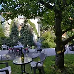 Greenslo Ostello